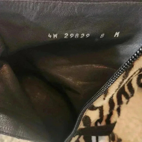 RARE VINTAGE Stuart Weitzman Zebra Print Ankle Boots, size 8 - Picture 13 of 15